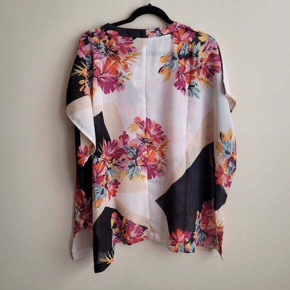 Ashley Stewart Womens Blouse Plus Size 1X Block Floral Print Sheer Poncho NWT - Picture 8 of 9